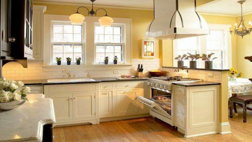 رنگ زرد کمرنگ برای دیوارهای آشپزخانه