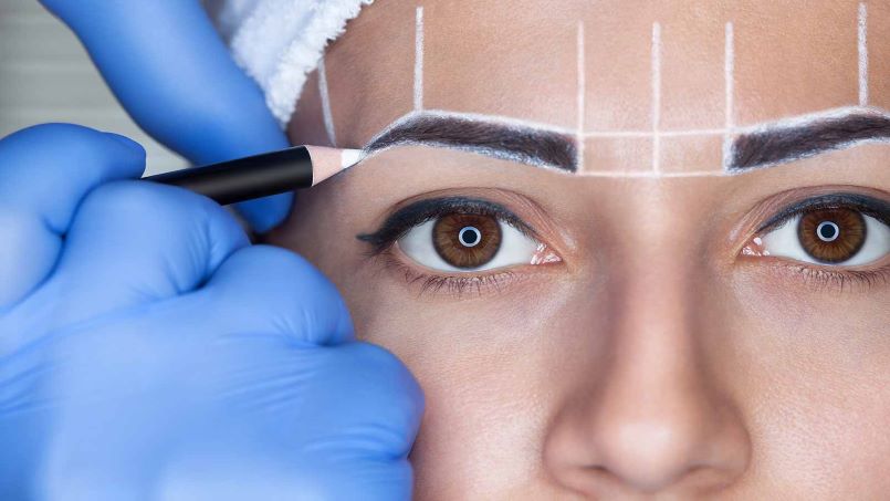 میکروبلیدینگ ابرو به روش فیبروز