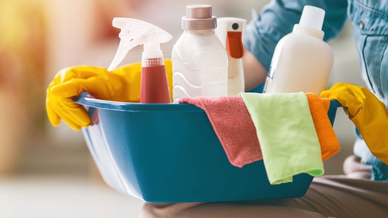 در اختیار داشتن لوازم مناسب نظافت