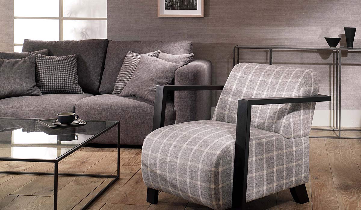 مبل‌شویی ارزان به مبل آسیب می‌زند