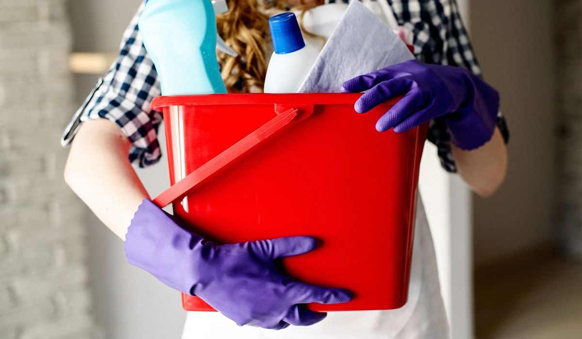 ۱۵ رازی که نظافتچی ساختمان دوست دارد شما بدانید