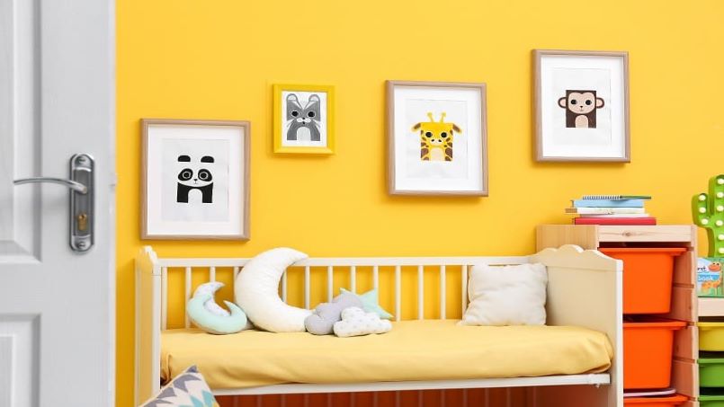 نقاشی اتاق کودک به رنگ زرد