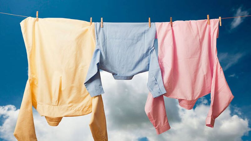 خشک کردن لباس ها در هوای آزاد